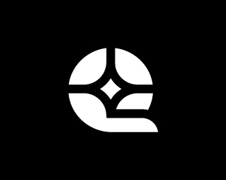 Letter Q Star Logo
