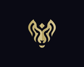 Luxury and Royal Wolf logo