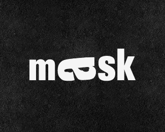 Mask | Playing With Type